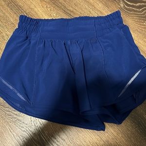 Lululemon Larkspur hotty hots